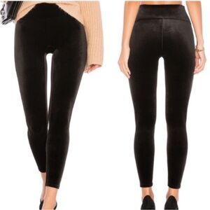 NWOT Spanx velvet legging M